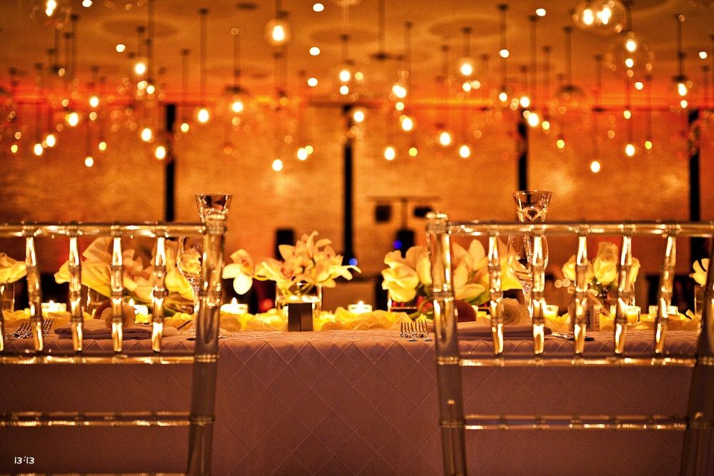 Gold uplighting Epic Hotel Miami | Rent wedding uplighting amber