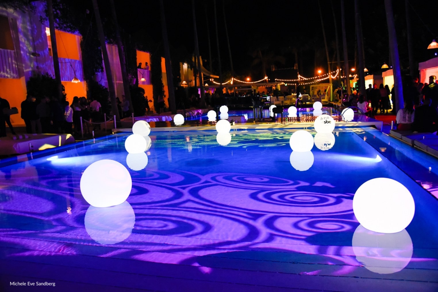 LED glow balls for corporate evnts and brand activations in Orlando